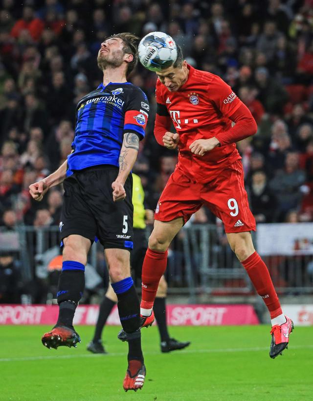 时表现出更 时表现出更