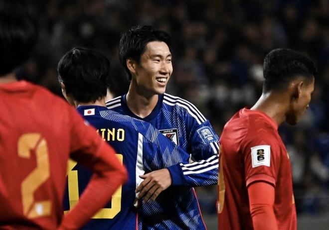 警藏着他的 警藏着他的